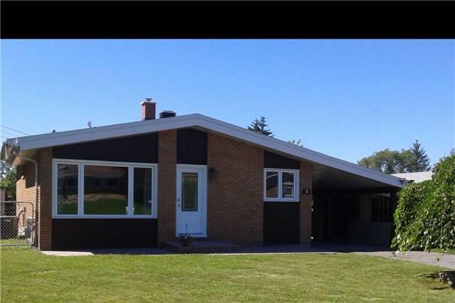 3 Kevin Ave, House detached with 3 bedrooms, 2 bathrooms and 4 parking in Ottawa ON | Image 1