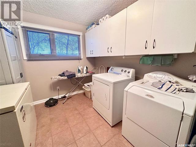 221 6th Street, House detached with 4 bedrooms, 2 bathrooms and null parking in Humboldt SK | Image 22