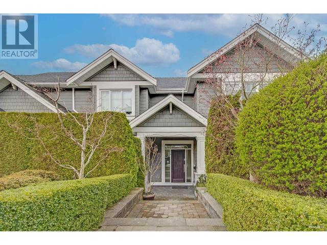 1819 St. Andrews Avenue, House detached with 5 bedrooms, 4 bathrooms and 2 parking in North Vancouver BC | Image 34