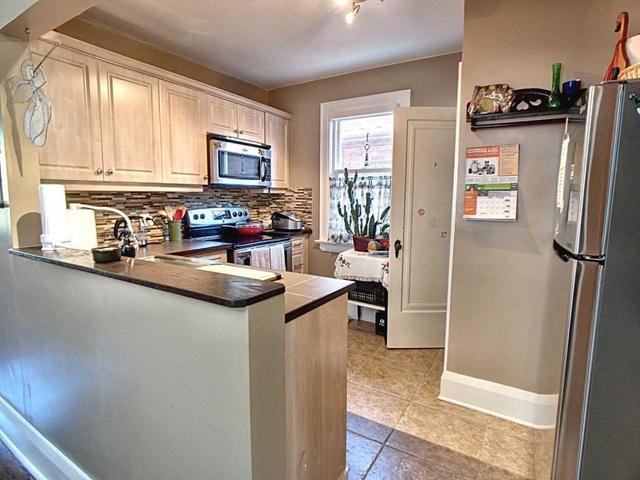 62 Snider Ave, House detached with 2 bedrooms, 2 bathrooms and 3 parking in Toronto ON | Image 15