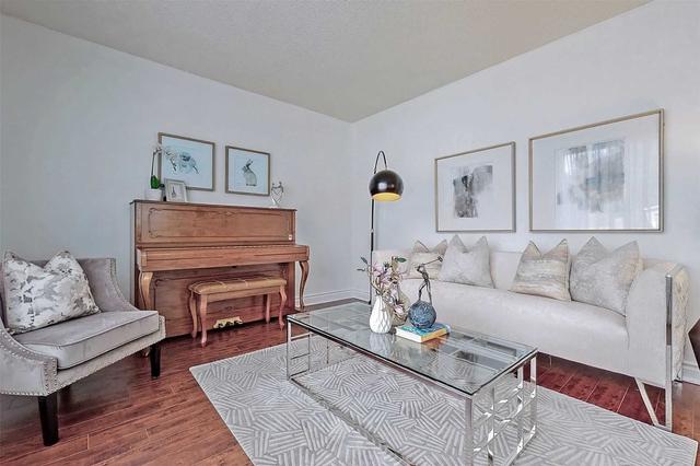35 Chilcot Ave, House detached with 3 bedrooms, 2 bathrooms and 7 parking in Toronto ON | Image 12