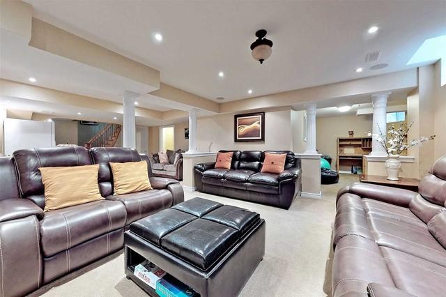 201 Willis Dr, House detached with 4 bedrooms, 6 bathrooms and 6 parking in Aurora ON | Image 20