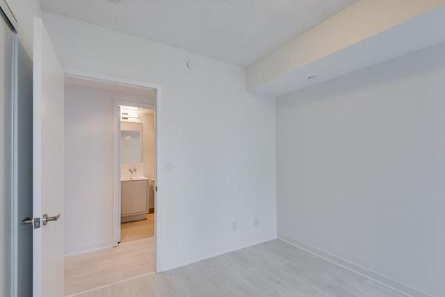 5210 - 88 Harbour St, Condo with 3 bedrooms, 2 bathrooms and 1 parking in Toronto ON | Image 18