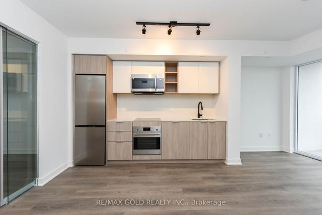 420 - 36 Zorra St N, Condo with 2 bedrooms, 2 bathrooms and 1 parking in Toronto ON | Image 2