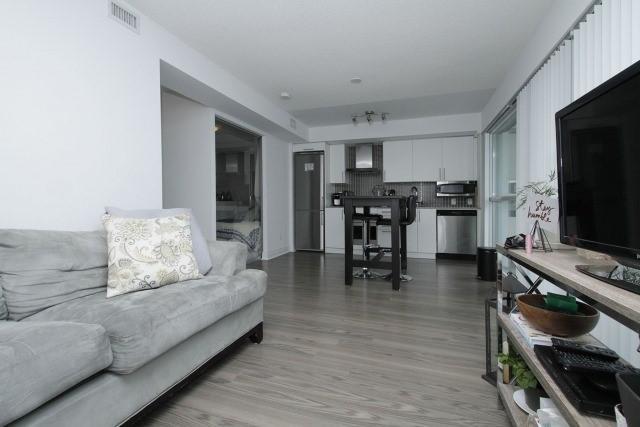 807 - 352 Front St W, Condo with 2 bedrooms, 2 bathrooms and 1 parking in Toronto ON | Image 15