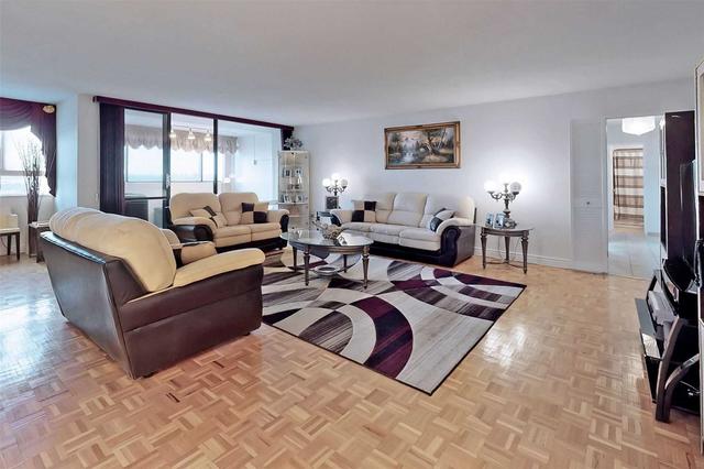 3501 - 3 Massey Sq, Condo with 3 bedrooms, 2 bathrooms and 2 parking in Toronto ON | Image 12
