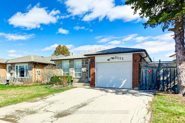 3222 Monica Dr, House detached with 4 bedrooms, 2 bathrooms and 3 parking in Mississauga ON | Image 1