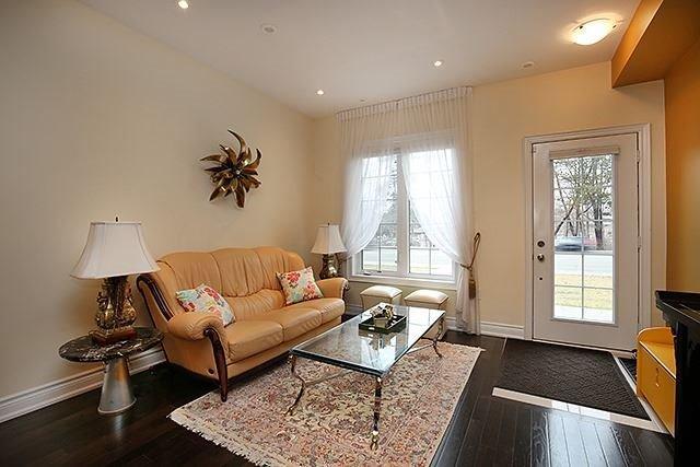 2150 Bayview Ave, Townhouse with 3 bedrooms, 3 bathrooms and 2 parking in Toronto ON | Image 3