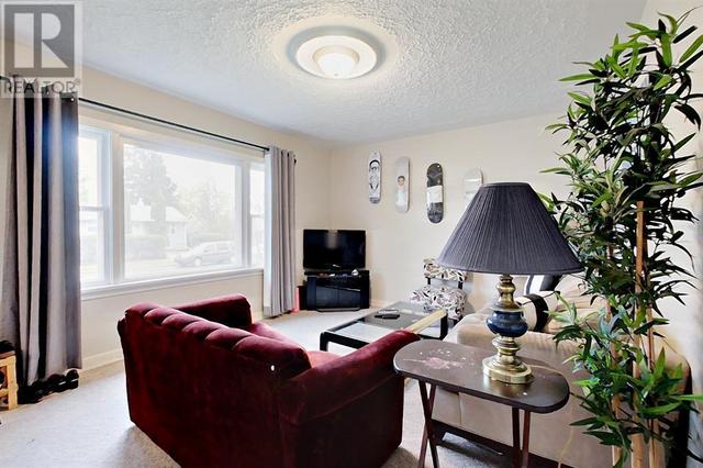 4122 - 51 A Street, House detached with 4 bedrooms, 2 bathrooms and 1 parking in Red Deer AB | Image 15