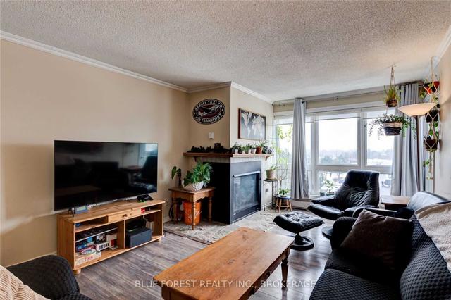 416 - 15 Jacksway Cres, Condo with 3 bedrooms, 2 bathrooms and 1 parking in London ON | Image 21