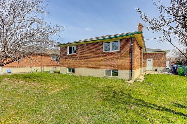 48 Corinthian Blvd, House detached with 3 bedrooms, 2 bathrooms and 5 parking in Toronto ON | Image 33