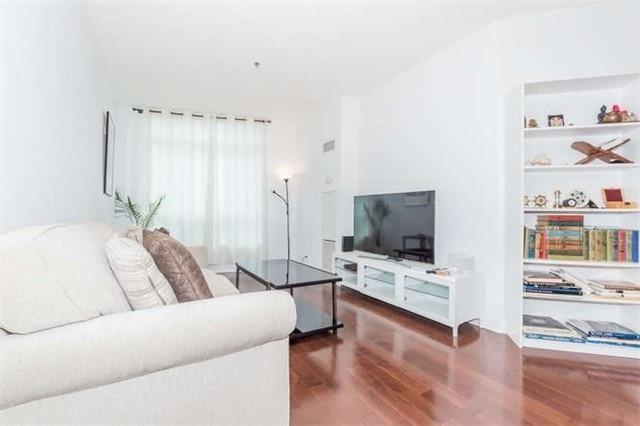 202 - 90 Absolute Ave, Condo with 2 bedrooms, 1 bathrooms and 1 parking in Mississauga ON | Image 9