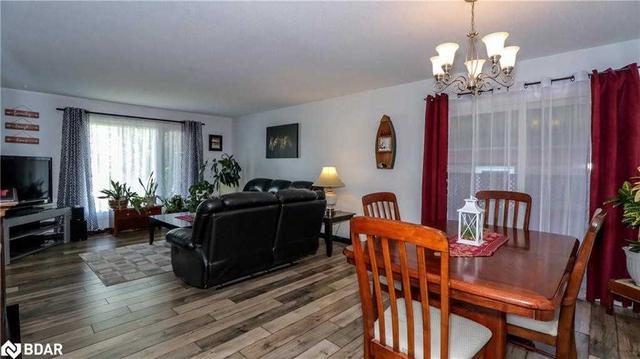 7432 Highway 26, House detached with 3 bedrooms, 2 bathrooms and 8 parking in Clearview ON | Image 32