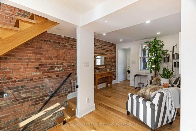 18 Page St, House semidetached with 4 bedrooms, 4 bathrooms and 0 parking in Toronto ON | Image 10