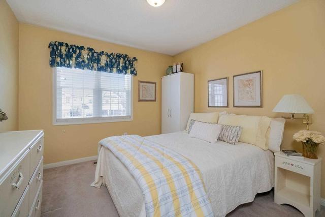 31 Rowland St, House detached with 3 bedrooms, 3 bathrooms and 2 parking in Brampton ON | Image 16