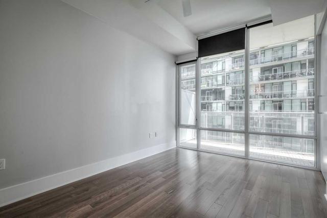 617 - 29 Queens Quay St E, Condo with 2 bedrooms, 2 bathrooms and 1 parking in Toronto ON | Image 9