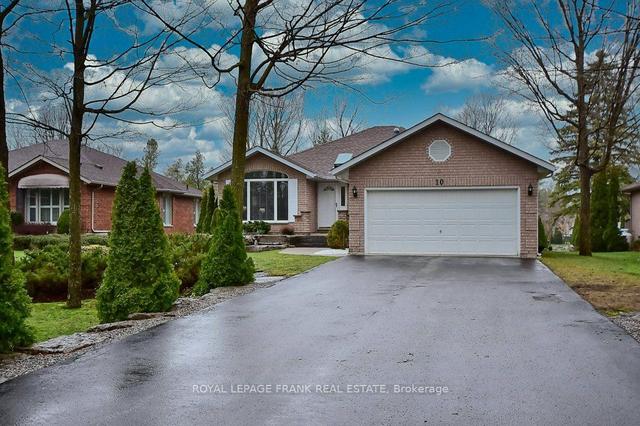 10 Olde Forest Lane, House detached with 2 bedrooms, 3 bathrooms and 8 parking in Kawartha Lakes ON | Image 1