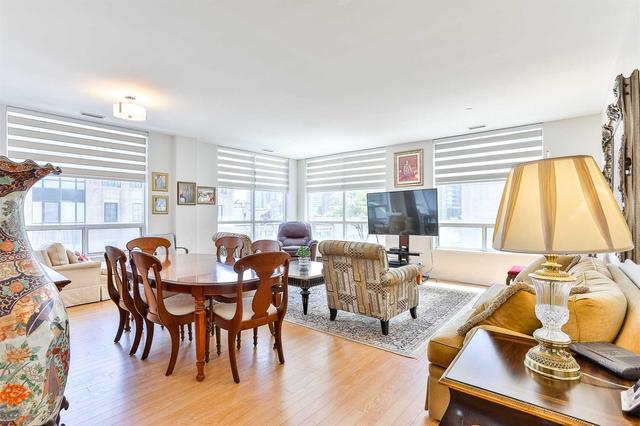 302 - 980 Yonge St, Condo with 2 bedrooms, 2 bathrooms and 1 parking in Toronto ON | Image 2