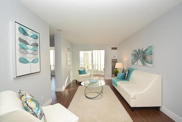 901 - 155 Hillcrest Ave, Condo with 2 bedrooms, 1 bathrooms and 1 parking in Mississauga ON | Image 8