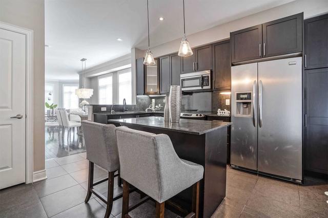 1 - 1812 Burnhamthorpe Rd E, House attached with 4 bedrooms, 3 bathrooms and 2 parking in Mississauga ON | Image 4