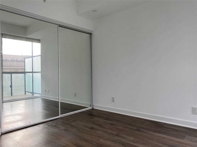 1001 - 15 Grenville St, Condo with 1 bedrooms, 1 bathrooms and 0 parking in Toronto ON | Image 16