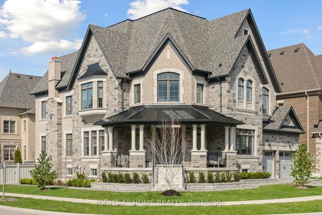 51 Glensteeple Tr, House detached with 4 bedrooms, 5 bathrooms and 5 parking in Aurora ON | Image 1