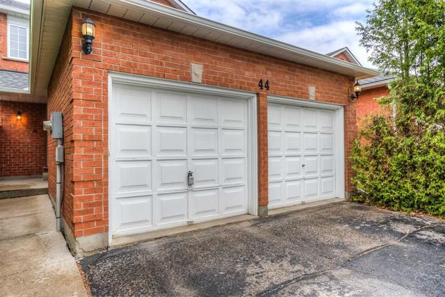 44 Corbett St, House attached with 3 bedrooms, 2 bathrooms and 4 parking in Cambridge ON | Image 23