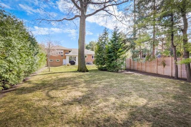 32 Anglesey Blvd, House detached with 3 bedrooms, 3 bathrooms and 6 parking in Toronto ON | Image 22
