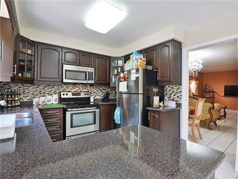6 Kintyre St, House detached with 4 bedrooms, 4 bathrooms and 4 parking in Brampton ON | Image 9