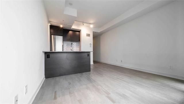 716 - 57 St Joseph St, Condo with 1 bedrooms, 1 bathrooms and 0 parking in Toronto ON | Image 9