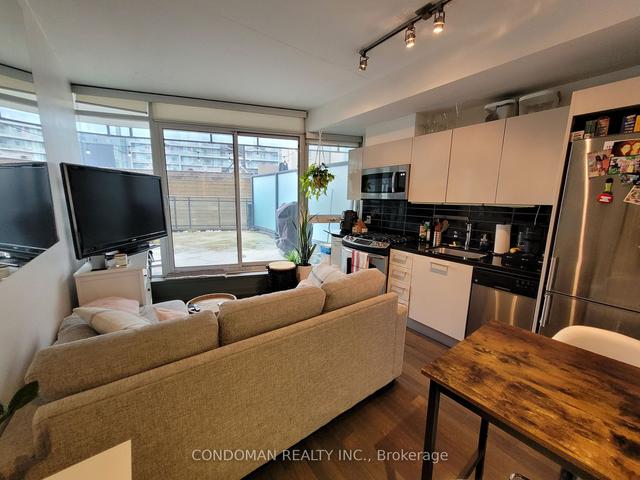 201 - 318 King St E, Condo with 1 bedrooms, 1 bathrooms and 0 parking in Toronto ON | Image 1