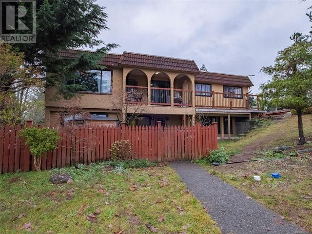 112 Arden Rd, House detached with 6 bedrooms, 4 bathrooms and 4 parking in Courtenay BC | Image 2