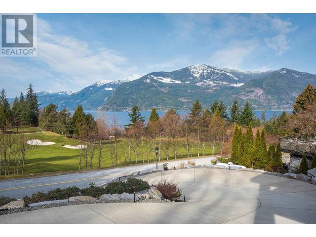 315 Furry Creek Drive, House detached with 3 bedrooms, 4 bathrooms and 5 parking in Squamish Lillooet D BC | Image 19