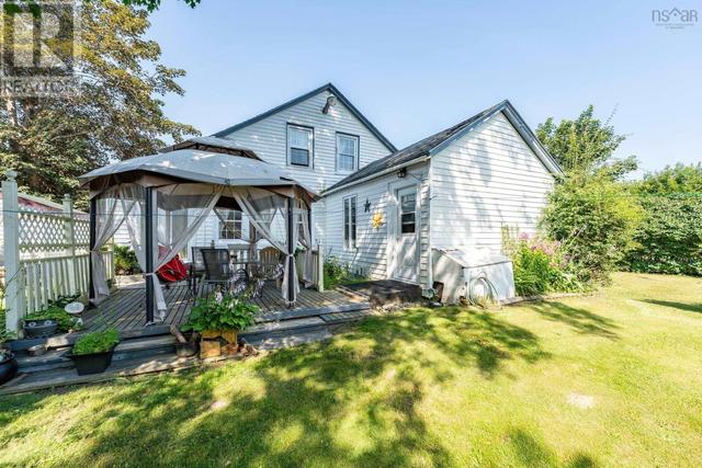 70 Queen Street, House detached with 3 bedrooms, 1 bathrooms and null parking in Digby NS | Image 35