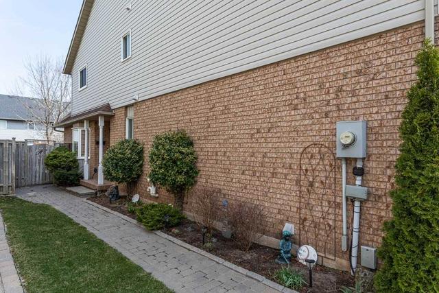 1281 Walkers Line, House attached with 3 bedrooms, 3 bathrooms and 4 parking in Burlington ON | Image 36