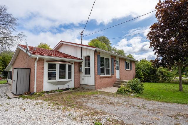 51 Glenview Ave, House detached with 2 bedrooms, 2 bathrooms and 4 parking in Georgina ON | Image 1