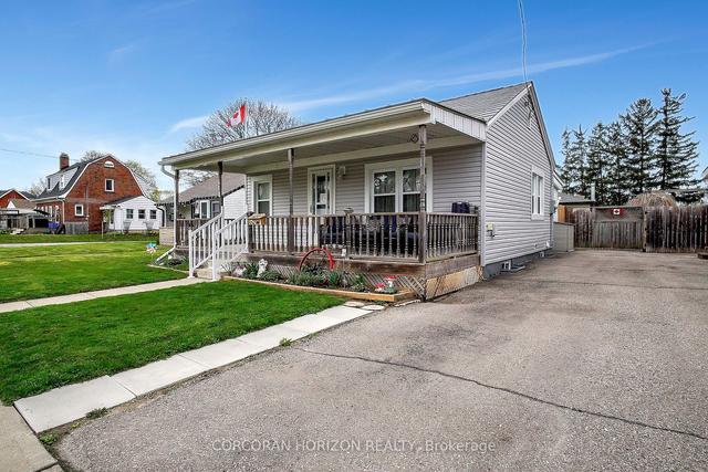 611 Garden St, House detached with 2 bedrooms, 1 bathrooms and 4 parking in Cambridge ON | Image 12