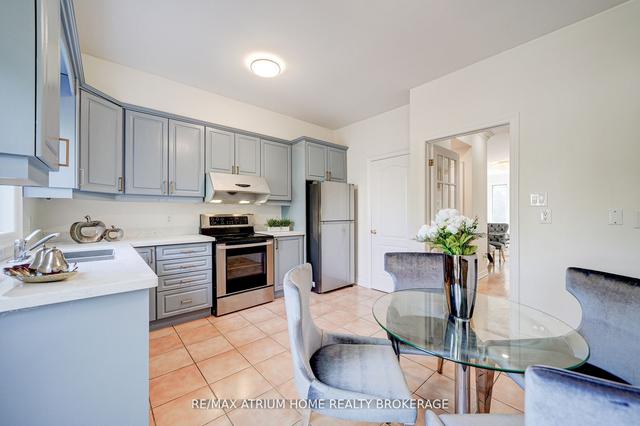 32c Oxford St, House attached with 3 bedrooms, 4 bathrooms and 2 parking in Toronto ON | Image 40
