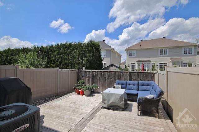 504 Rannoch Private, Townhouse with 3 bedrooms, 3 bathrooms and 2 parking in Ottawa ON | Image 29