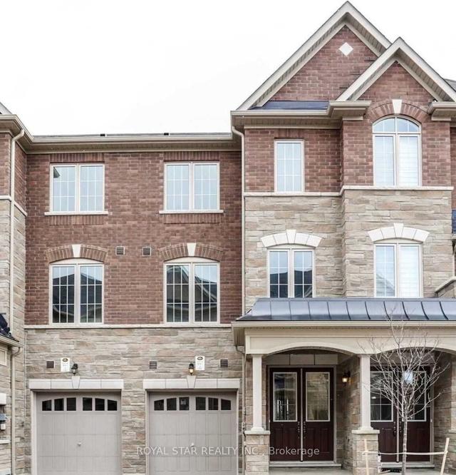 31 Faye St, House attached with 3 bedrooms, 4 bathrooms and 2 parking in Brampton ON | Image 1