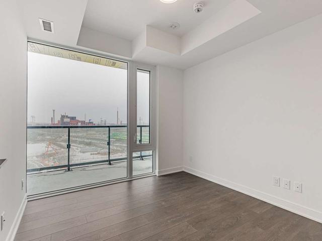 s904 - 180 Mill St, Condo with 2 bedrooms, 1 bathrooms and 0 parking in Toronto ON | Image 2