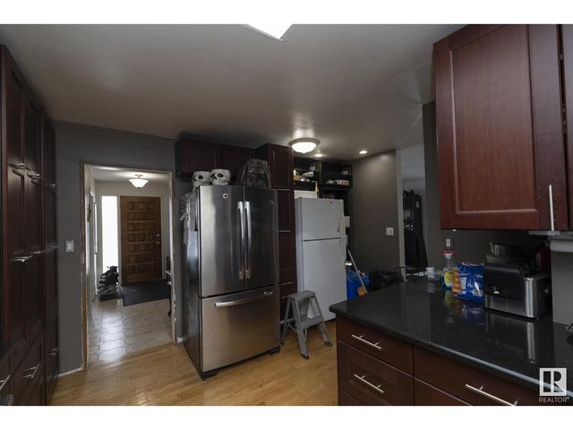 11307 46 Av Nw, House detached with 4 bedrooms, 2 bathrooms and null parking in Edmonton AB | Image 16