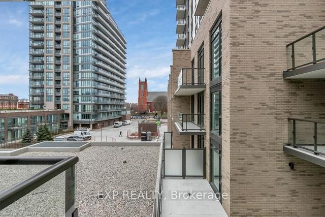 331 - 55 Duke St W, Condo with 1 bedrooms, 1 bathrooms and 0 parking in Kitchener ON | Image 4