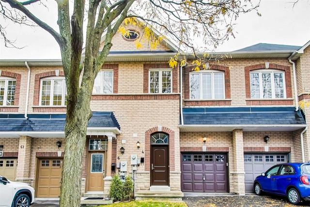 4 - 61 Nelson St W, House attached with 3 bedrooms, 3 bathrooms and 3 parking in Brampton ON | Image 1