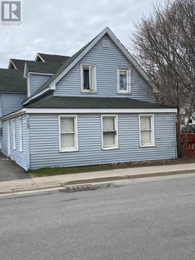 113 College Street, Antigonish, N.S., House detached with 5 bedrooms, 1 bathrooms and null parking in Antigonish NS | Image 1