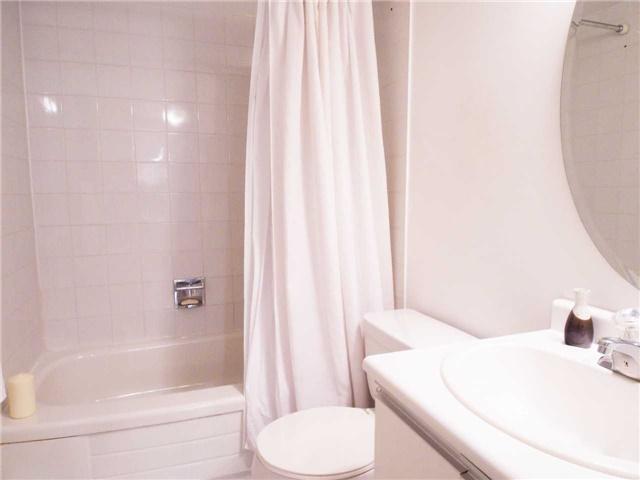 1002 - 1121 Steeles Ave, Condo with 2 bedrooms, 2 bathrooms and 1 parking in Toronto ON | Image 11