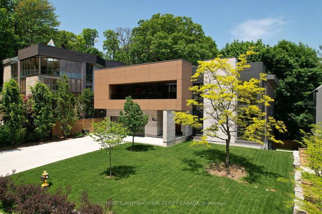 11 North Dr, House detached with 4 bedrooms, 7 bathrooms and 6 parking in Toronto ON | Image 23