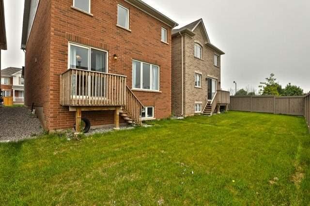 82 Stillwater Cres, House detached with 4 bedrooms, 4 bathrooms and 2 parking in Hamilton ON | Image 11