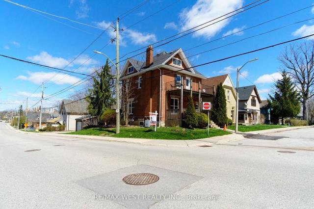 100 Mcclary Ave, House detached with 4 bedrooms, 3 bathrooms and 4 parking in London ON | Image 23