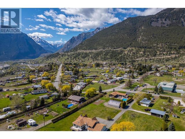 194 Deste Road, House detached with 4 bedrooms, 2 bathrooms and null parking in Lillooet BC | Image 79